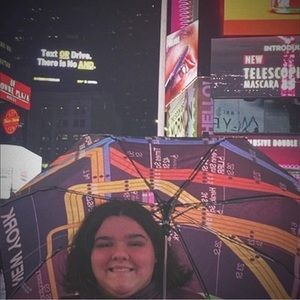 Meet your Posher, Amelia